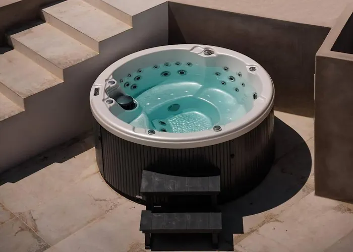 Mikri Sorriso - - Pool & Jacuzzi Villa Mikri Vigla