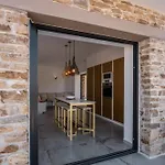 Mikri Sorriso - - Pool & Jacuzzi Villa