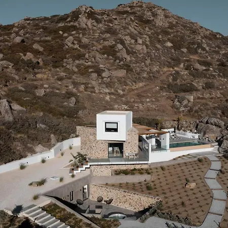 Mikri Sorriso - Luxurious On The