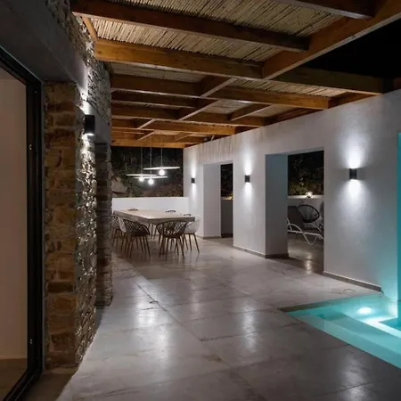 Villa Mikri Sorriso - Luxurious On The Mikri Vigla